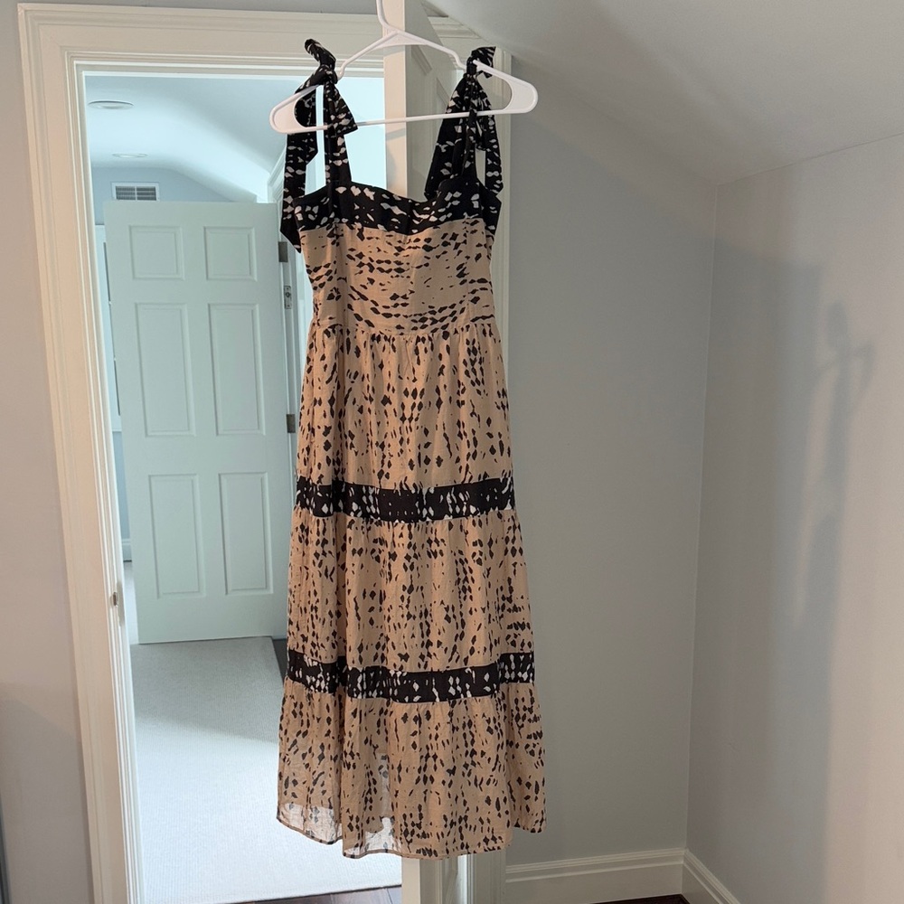 Heartloom Elegant Black and Cream Women's Dress